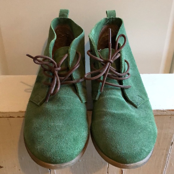 Anthropologie Green Suede Shoes - Picture 2 of 10